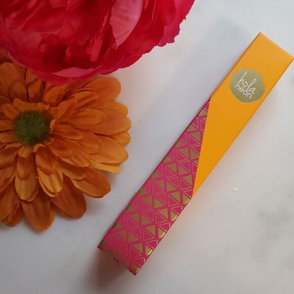 The Easy Sell Velvet Liquid Lipstick by Hola Neon - Picture 4 of 8